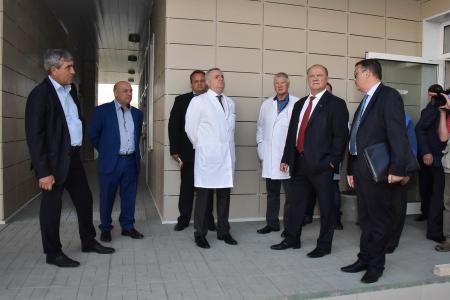 Москва. Г.А. Зюганов посетил НИИ Детской онкологии и гематологии РОНЦ им. Н.Н. Блохина РАМН 