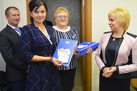 Мария Прусакова избрана руководителем фракции КПРФ в Алтайском краевом Законодательном Собрании