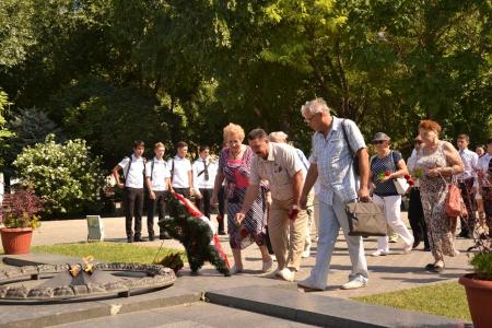 Николай Арефьев в Астрахани принял участие в мероприятиях в честь Дня победы над Японией
