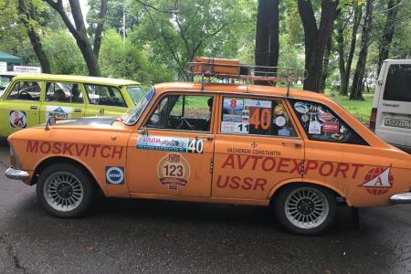 При поддержке КПРФ состоялся первый фестиваль советских автомобилей «Москва и «Москвичи» 