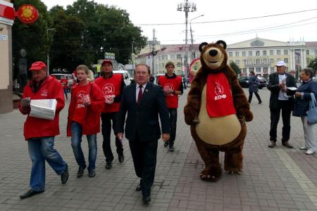 Курск. «Медведь» перешел на сторону КПРФ!