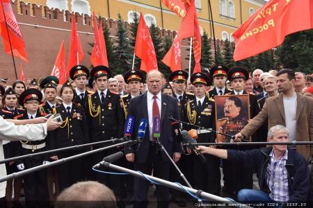 Геннадий Зюганов: Этот день символизирует мощь и величие Советской державы. Видео KPRF.TV