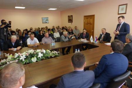 Ю.В. Афонин встретился с трудовым коллективом ООО «Оренбургский радиатор»