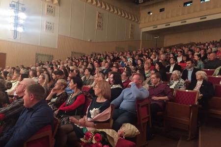 Денис Вороненков организовал для нижегородцев концерт с участием известной певицы Марии Максаковой