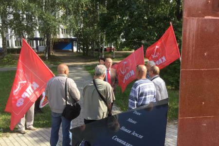 Первый секретарь Ивановского обкома КПРФ В.В. Кленов провел встречи с жителями Кинешмы