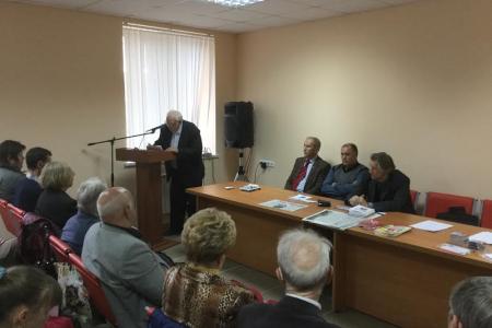 Первый секретарь Ивановского обкома КПРФ Владимир Клёнов принял участие в презентации сборника стихов Ивановских поэтов-патриотов "Россия боль моя"