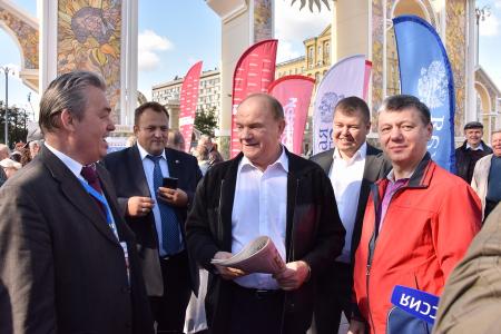 Г.А. Зюганов: Москве надо поднимать свой научно-промышленный потенциал