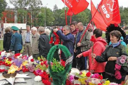 Д.Г. Новиков в Благовещенске принял участие в праздновании 71-й годовщины Победы над милитаристской Японией