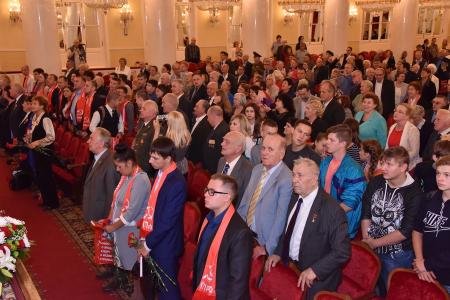 В Москве открылся Всероссийский социальный форум КПРФ «Забота о людях – ключ к развитию страны»