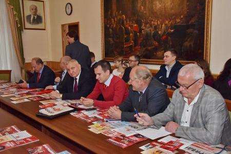 «Будем непреклонно проводить волю партии и народа!». Г.А. Зюганов провел заключительное заседание Центрального Штаба КПРФ по выборам