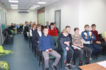 Тюменские комсомольцы отметили 98-ю годовщину со Дня рождения комсомола