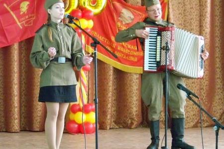 В Орле отпраздновали 98-летие Комсомола