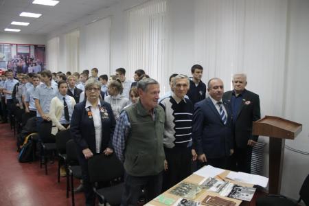 Ставропольский край. Ветераны комсомола встретились с трудовой молодежью