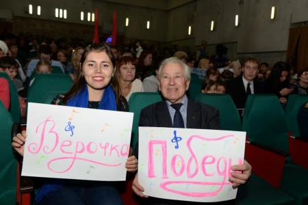 «Нам память, а молодым опора». Фестиваль «Беспокойные сердца» прошел в Новосибирске