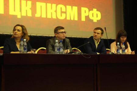 Ленинский комсомол приступил к подготовке празднования 100-летия ВЛКСМ