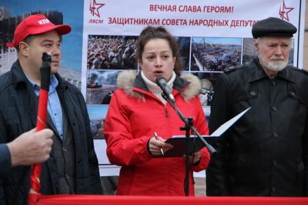 Калуга. «Расстрельщиков Верховного Совета РСФСР – к ответу!»