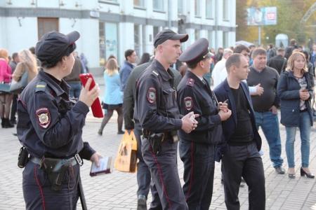 Полицейский произвол на памятном мероприятии КПРФ в Саратове