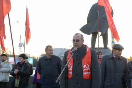 «Преступление без срока давности». Жители Новосибирска вспомнили расстрел Верховного Совета
