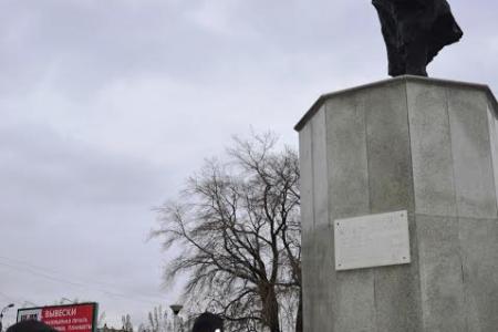 «Если тебе комсомолец имя…». В Кургане отметили День рождения комсомола