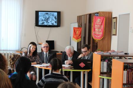 Белгородские комсомольцы провели первый этап открытого городского конкурса чтецов стихотворных произведений, посвящённый Дню рождения Комсомола