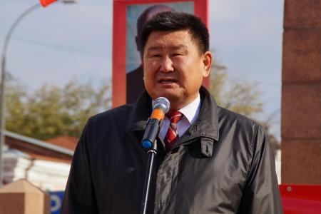Коммунисты Бурятии почтили память защитников Советской власти