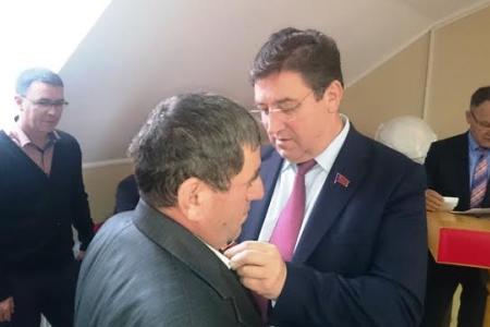 Лидер ставропольских коммунистов Виктор Гончаров: Федеральный центр ободрал наш край, как липку 