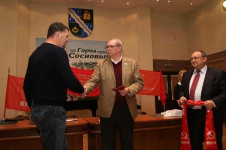 В городе Сосновый бор Ленинградской области состоялась встреча жителей с депутатом-коммунистом Госдумы В.В. Бортко