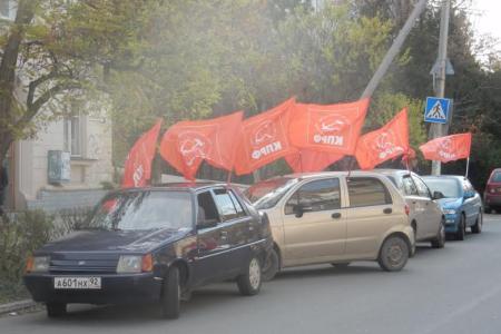 В Севастополе состоялся автопробег, посвящённый 99-ой годовщине Великой Октябрьской социалистической революции