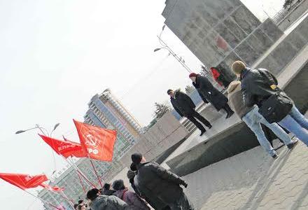 Амурская область. В Благовещенске состоялось торжественное возложение к памятнику В.И. Ленину