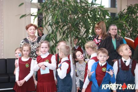Тюменская область. Депутат-коммунист Тамара Казанцева приняла участие в мероприятии, посвящённом защите детей из малообеспеченных семей