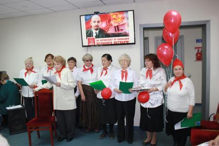 В Тюменском обкоме КПРФ прошёл торжественный вечер, посвящённый 99-ой годовщине Великого Октября