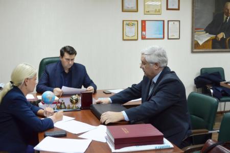 Олег Лебедев провел очередной прием избирателей