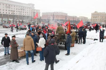 Челябинские коммунисты провели массовые мероприятия в честь 99-ой годовщины Октябрьской революции