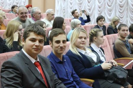 В Белгородской области звершился II этап областной молодёжной научно-теоретической конференции «Судьбы социализма в России», посвящённой 100-летию Великой Социалистической Революции