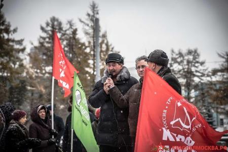 Дальнобойщики и КПРФ продолжают протестовать против Платона вместе