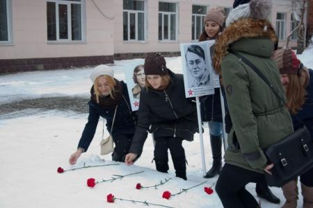 29 октября члены Томского отделения ЛКСМ отметили День комсомола