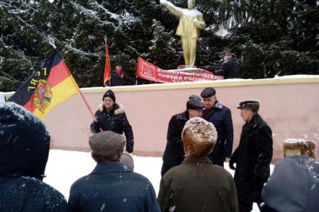 Чувашская Республика. Митинг в честь 99-ой годовщины Великой Октябрьской социалистической революции состоялся в городе Шумерля