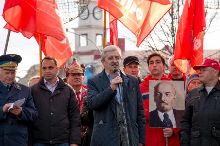В честь Великого Октября в Краснодаре состоялись демонстрация и митинг