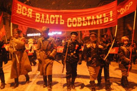 В городе трех революций состоялись шествие и митинг коммунистов