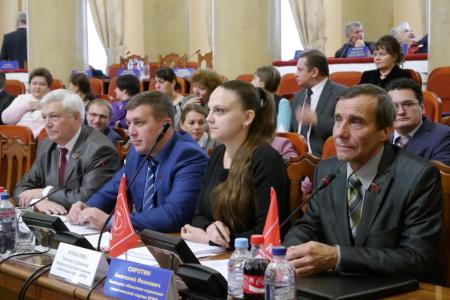 Фракция КПРФ в Липецком облсовете возмутилась финансированием частных инвесторов в АПК из бюджета области