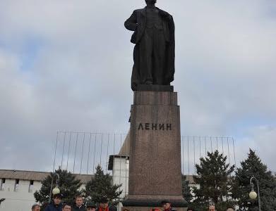 Астраханские коммунисты почтили память борцов за советскую власть