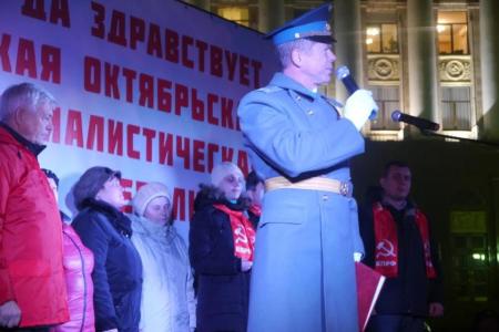 Липецк. По главным улицам праздничным маршем