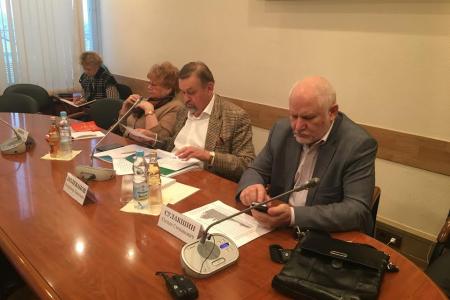 В.Н. Тетёкин: Независимые экономисты и предприниматели считают, что нынешний курс власти имеет тупиковый характер