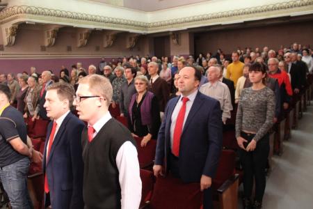 Коммунисты Пензы провели торжественное собрание в честь годовщины Революции
