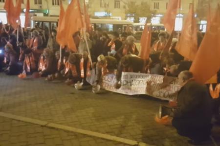 «Мы – не рабы!»: На митинге в Ростове шахтеры исполнили свой «гимн»