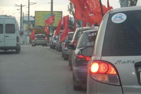 В Севастополе состоялся автопробег, посвящённый 99-ой годовщине Великой Октябрьской социалистической революции