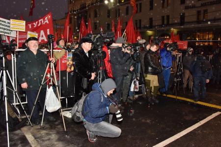 «Новый Октябрь впереди!». Шествие и митинг в Москве