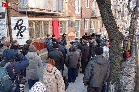 Во Владивостоке открыта мемориальная доска лейтенанту Федору Бурмистрову, сбившему японского камикадзе