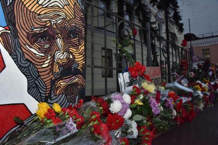 «Такие люди обновляют совесть человечества». Г.А. Зюганов выразил соболезнования в посольстве Кубы в связи с кончиной Фиделя Кастро