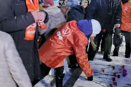 На митинг КПРФ в Великом Новгороде пришло несколько сотен новгородцев